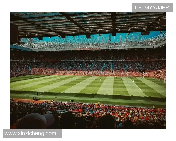 克罗斯在绿茵场上的传奇之路与未来展望：从球场巨星到战术大师的蜕变