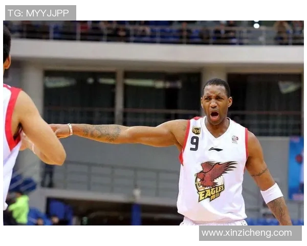 火箭队与魔术队巅峰对决姚明与弗老大再续传奇篮球之路